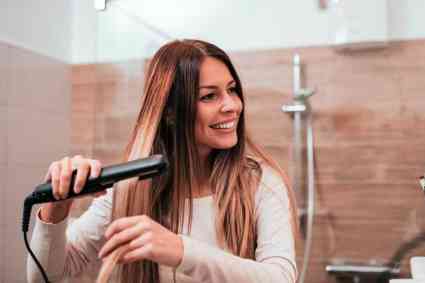 Come lisciare i capelli senza rovinarli? Consigli su come scegliere la piastra per i capelli