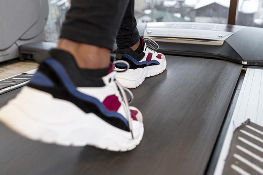 Come sostituire il nastro del tapis roulant in modo semplice e veloce
