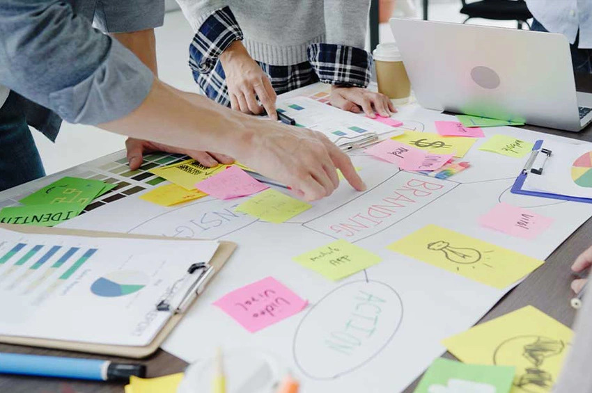 Presenza online delle PMI: perché comunicare senza un piano non basta più